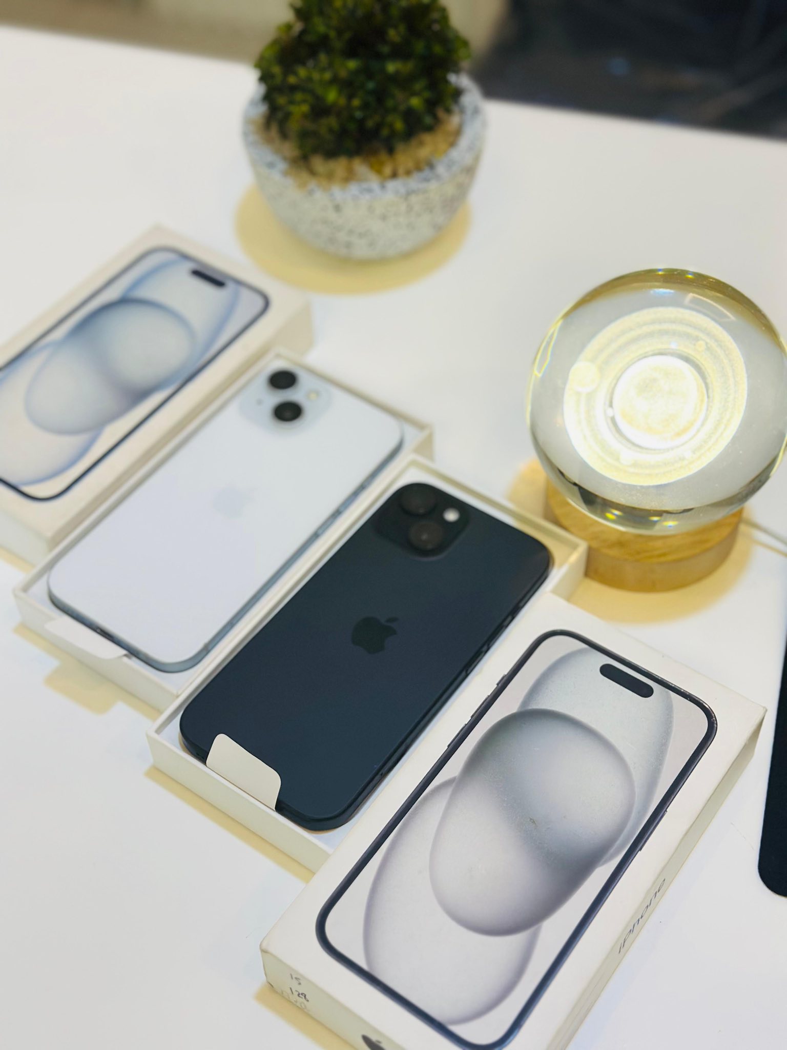 Showcase Device 4